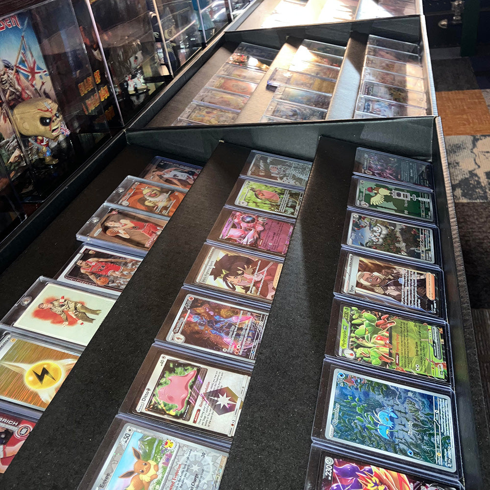 stranger things card sleeves Stranger Things