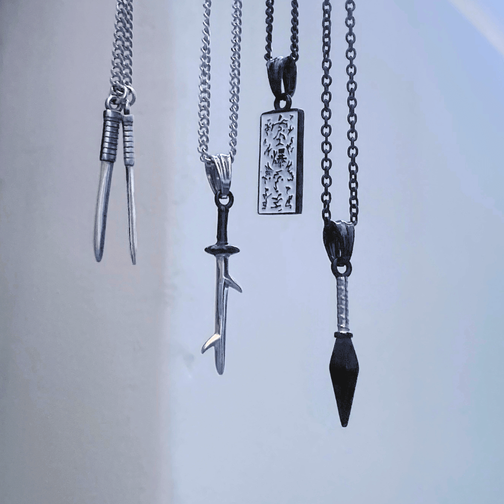 Naruto™ Explosive Kunai Necklace