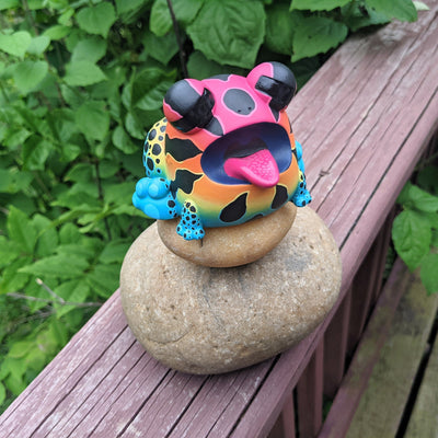 SUNS OUT BUNS OUT Custom 1 of 1 Ributt Vinyl Figure: “Rainbow Poison Dart Toad” by Kendra Thomas