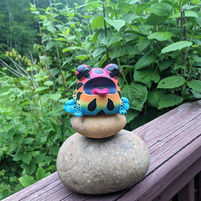 SUNS OUT BUNS OUT Custom 1 of 1 Ributt Vinyl Figure: “Rainbow Poison Dart Toad” by Kendra Thomas